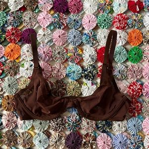 NWOT Cuup The Plunge Mesh Espresso 32C